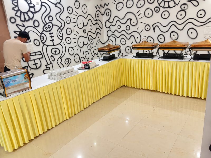The buffet line in the BJ Villa hall