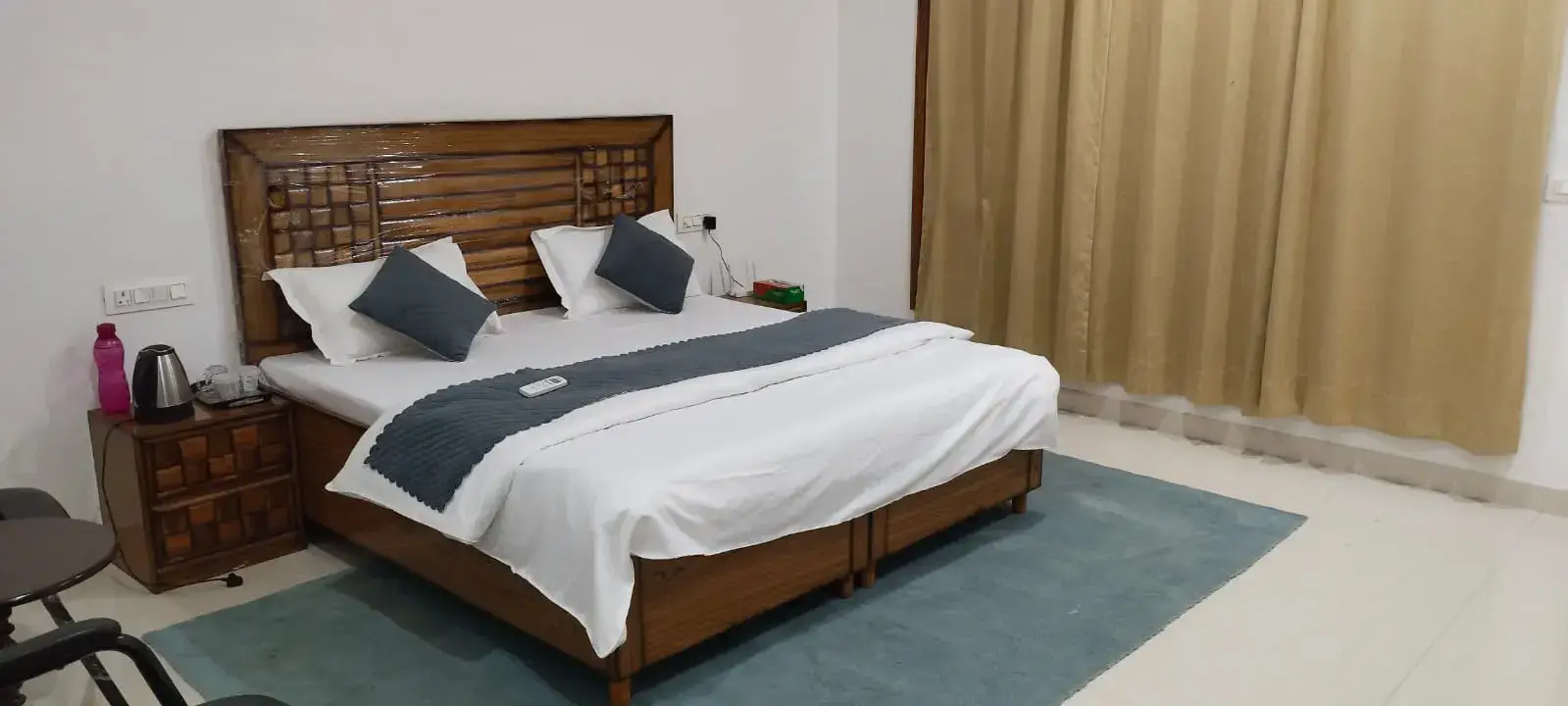 room1
