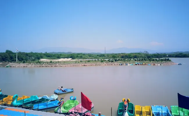 sukhna-lake near chandigarh